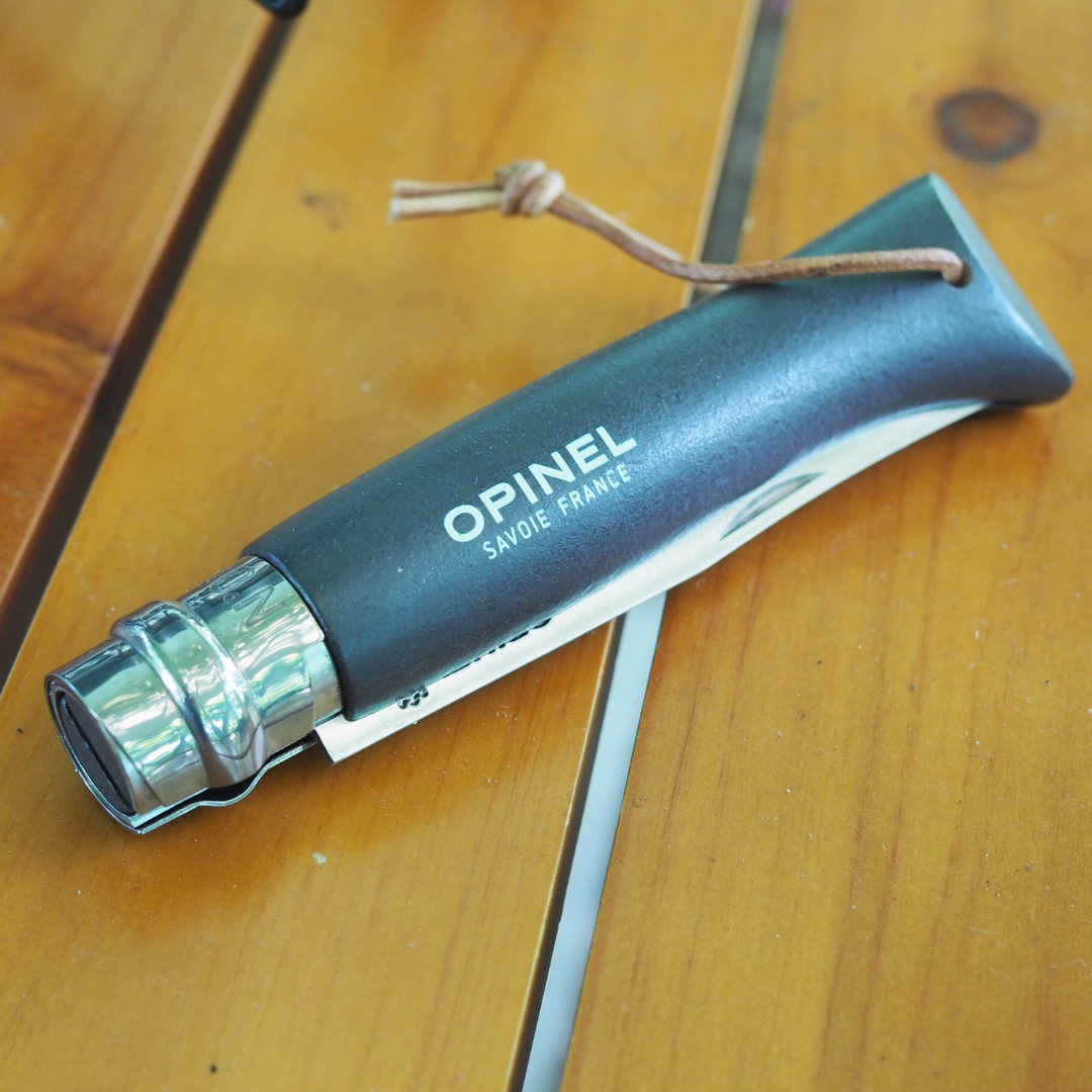 OPINEL ステンレススチール No.08 革紐付き ブラックブラウン