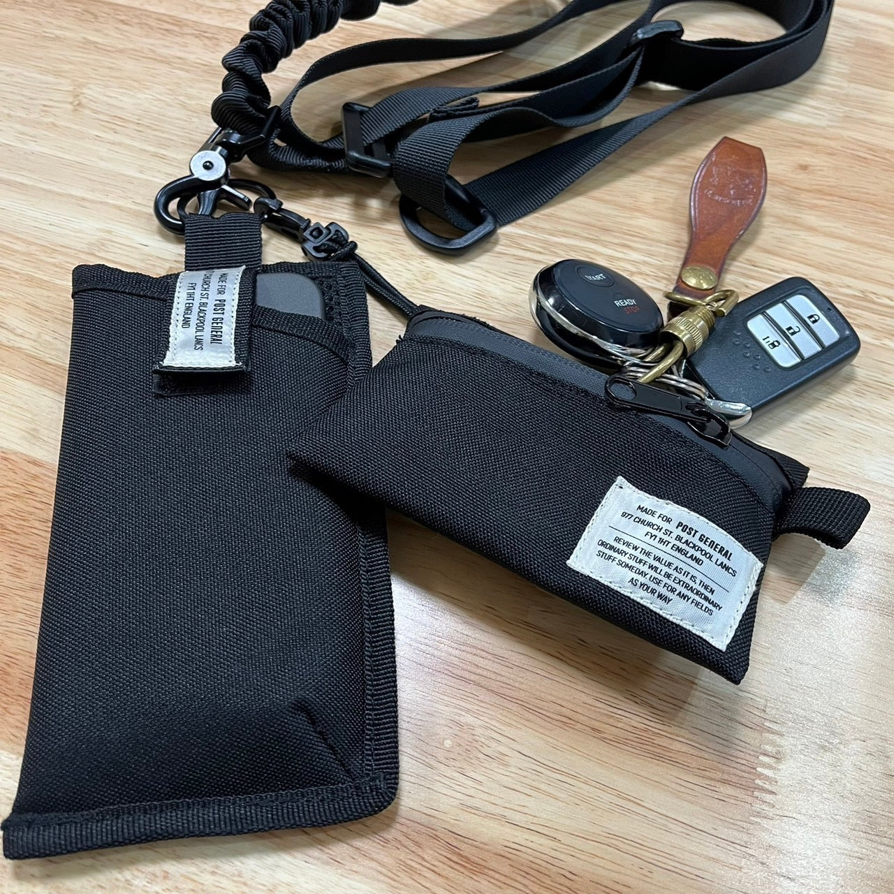 スリングフォン&コインポーチ ブラック